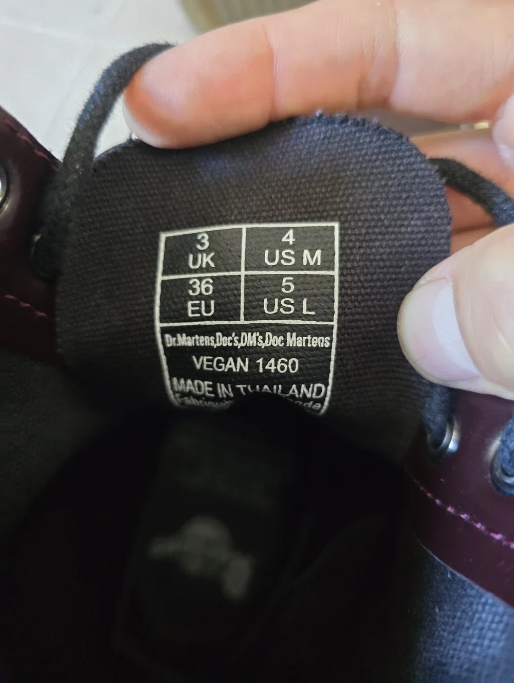 Dr. Martens smooth cherry